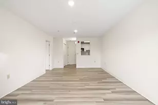 7040 Oxford Ave, Philadelphia, PA 19111 - Photo 33