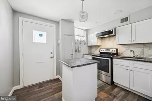 7033 Upland St, Philadelphia, PA 19142 - Photo 3