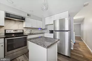 7033 Upland St, Philadelphia, PA 19142 - Photo 3