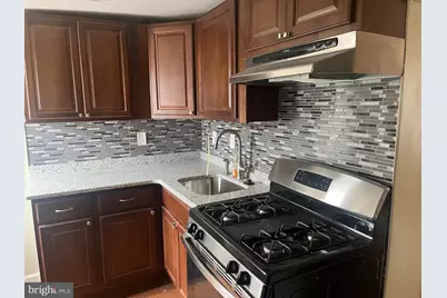 2520 Edgemont Street, Philadelphia, PA 19125 - Photo 5