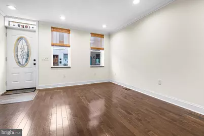 1629 S Iseminger Street, Philadelphia, PA 19148 - Photo 7