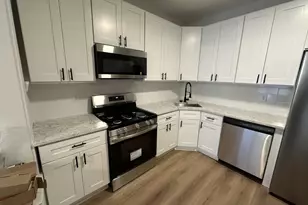 3242 N Etting St, Philadelphia, PA 19129 - Photo 3