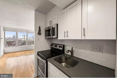 224 W Rittenhouse Square #915B, Philadelphia, PA 19103 - Photo 5