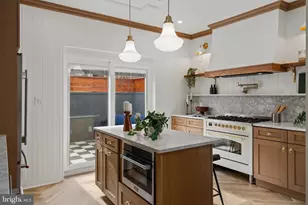 914 Fernon St, Philadelphia, PA 19148 - Photo 1