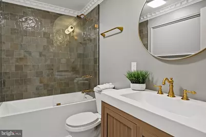 914 Fernon Street, Philadelphia, PA 19148 - Photo 15