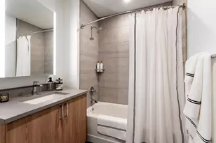 210 S 12th St, Philadelphia, PA 19107 - Photo 9