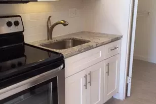 224 W Rittenhouse Square, Philadelphia, PA 19103 - Photo 3