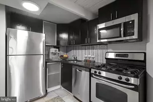 1329 Lombard St, Philadelphia, PA 19147 - Photo 3