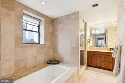 1701 Locust Street #1704, Philadelphia, PA 19103 - Photo 13