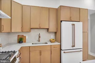 1126 Mifflin St, Philadelphia, PA 19148 - Photo 9