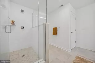 7005 Pipers Glen Wy, Philadelphia, PA 19119 - Photo 11