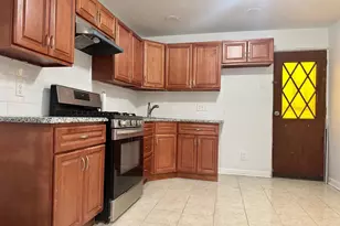 1216 S Bonsall St, Philadelphia, PA 19146 - Photo 3