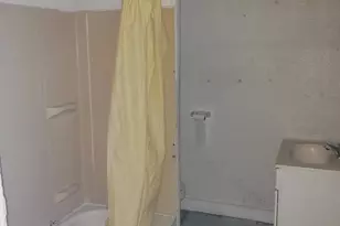 415 W Annsbury St, Philadelphia, PA 19140 - Photo 17