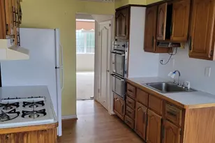 227 Ridgefield Rd, Philadelphia, PA 19154 - Photo 3