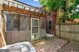 1535 Montrose St, Philadelphia, PA 19146 - Photo 9