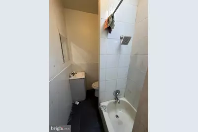2149 W Grange Avenue, Philadelphia, PA 19138 - Photo 9