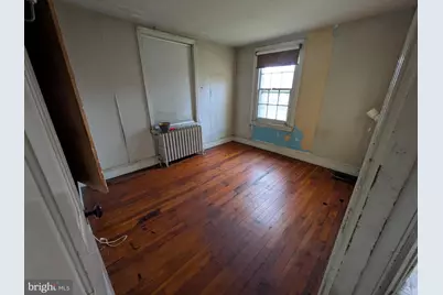 205 E Evergreen Avenue, Philadelphia, PA 19118 - Photo 7