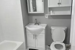 7057 Cresheim Rd, Philadelphia, PA 19119 - Photo 9