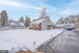 3222 Primrose Rd, Philadelphia, PA 19114 - Photo 3