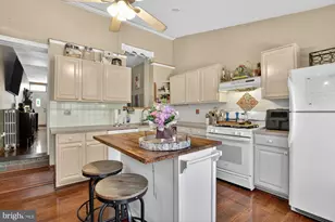 218 Jamestown St, Philadelphia, PA 19128 - Photo 9