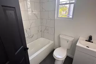 2046 Bellevue St, Philadelphia, PA 19140 - Photo 9