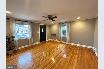 546 Overlook Road, Philadelphia, PA 19128 - Photo 3