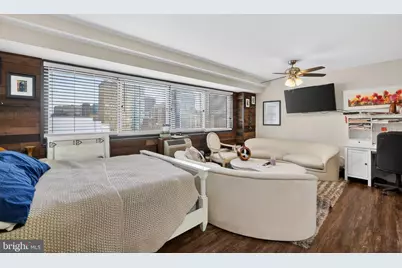 2101 Chestnut Street #1805, Philadelphia, PA 19103 - Photo 5