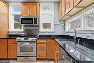 1040 N Leithgow St, Philadelphia, PA 19123 - Photo 23