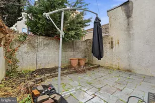 1040 N Leithgow St, Philadelphia, PA 19123 - Photo 37