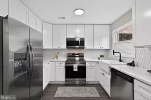 457 E Vernon Rd, Philadelphia, PA 19119 - Photo 11