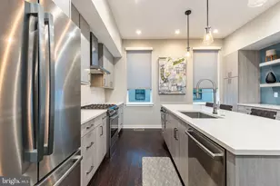 1104 McKean St, Philadelphia, PA 19148 - Photo 15