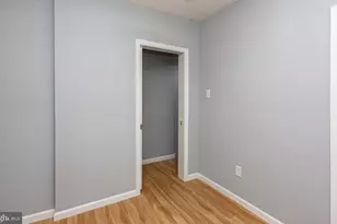 2735 N Waterloo St, Philadelphia, PA 19133 - Photo 13