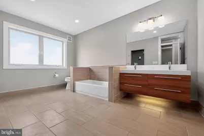 2664 Martha Street, Philadelphia, PA 19125 - Photo 9