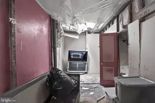 5206 N Sydenham St, Philadelphia, PA 19141 - Photo 7