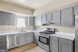 3880 Glendale St, Philadelphia, PA 19124 - Photo 11