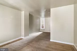 3880 Glendale St, Philadelphia, PA 19124 - Photo 7