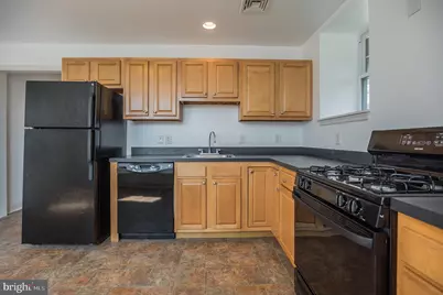 370 W Johnson Street #D5, Philadelphia, PA 19144 - Photo 5