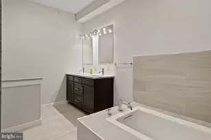 967 N Randolph St, Philadelphia, PA 19123 - Photo 37