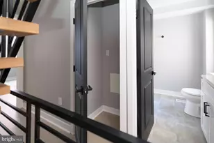 1725 W Thompson St, Philadelphia, PA 19121 - Photo 15