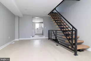 1725 W Thompson St, Philadelphia, PA 19121 - Photo 11