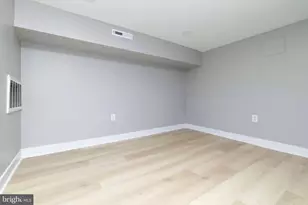 1725 W Thompson St, Philadelphia, PA 19121 - Photo 33