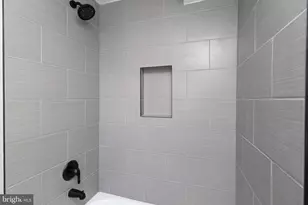 1725 W Thompson St, Philadelphia, PA 19121 - Photo 15