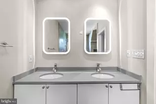 2521 Manton St, Philadelphia, PA 19146 - Photo 11