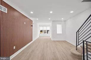 7335 E Walnut Ln, Philadelphia, PA 19138 - Photo 5