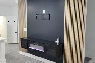 530 E Ashmead St, Philadelphia, PA 19144 - Photo 3