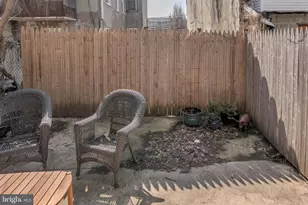 1918 Page St, Philadelphia, PA 19121 - Photo 7