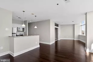 201 N 8th St, Philadelphia, PA 19106 - Photo 1