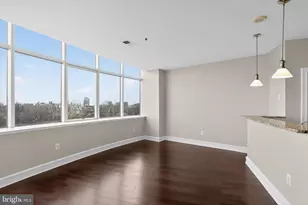 201 N 8th St, Philadelphia, PA 19106 - Photo 5