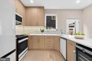 1032 S Randolph St, Philadelphia, PA 19147 - Photo 5