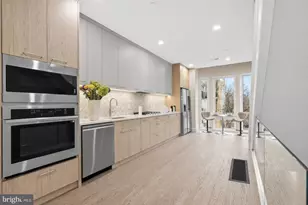 1031 S Fairhill St, Philadelphia, PA 19147 - Photo 1